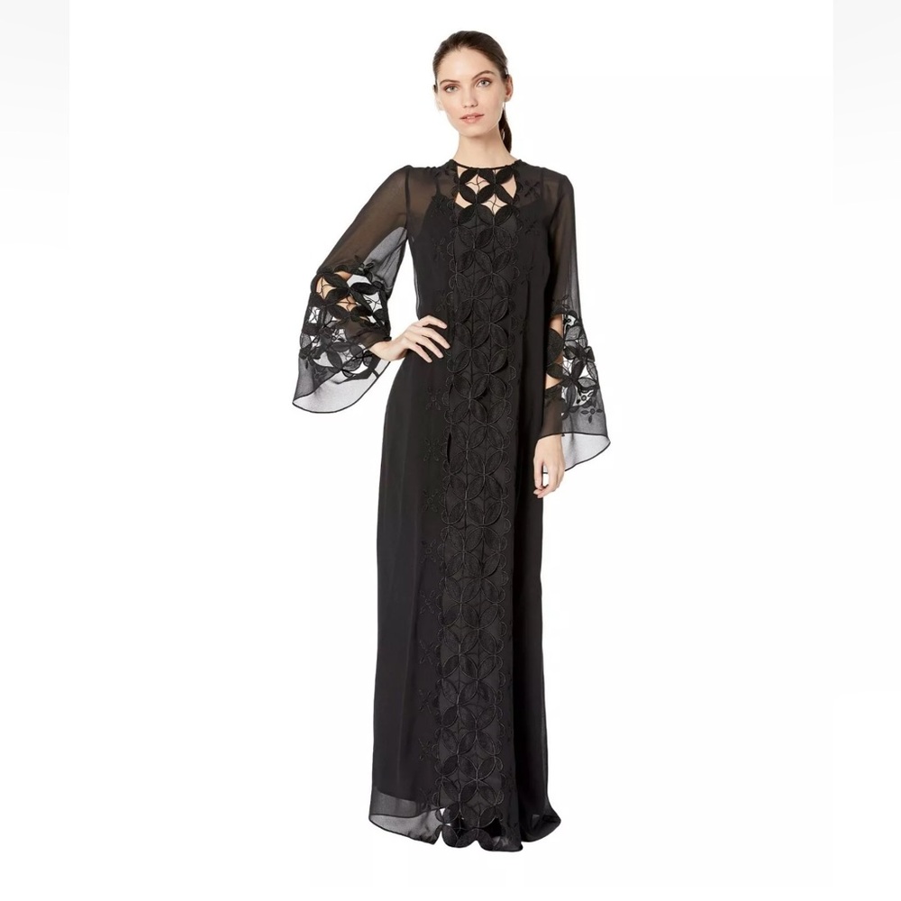 JUICY COUTURE Black Embroidered Lace 2PC Kaftan
